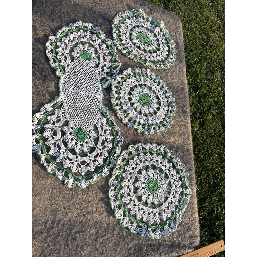 Vtg  Hand-Crocheted White & Green Doily Set Granny Core Cottage Core Set of 4